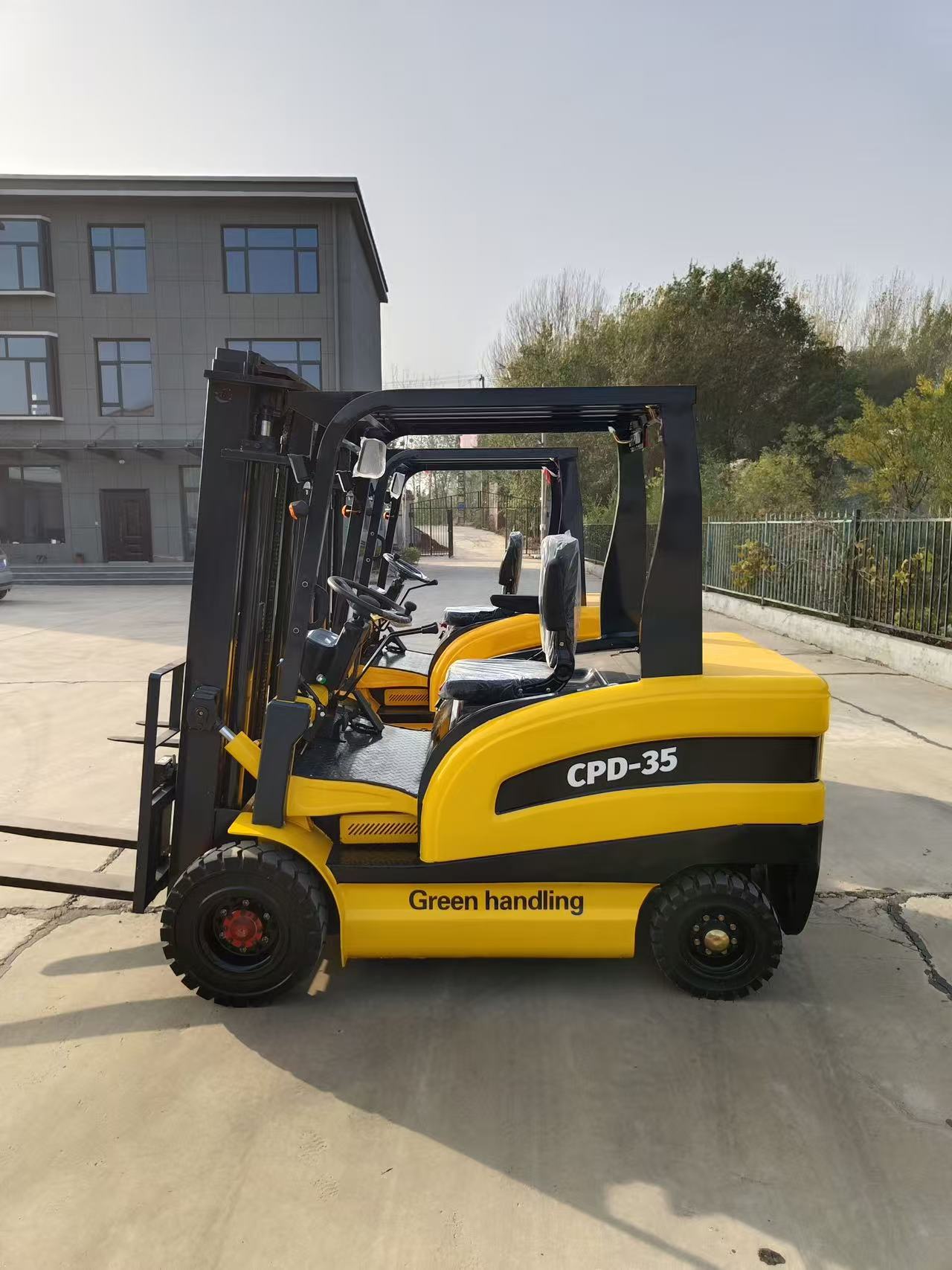 Gas-Elektro-Hubwagen 2 Tonnen  – Hydraulic Car Lift Bewertung und Preis